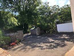 Just Stay Wales - Marshmallow Cottage