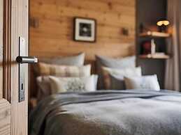 Serviced Luxury Chalet Evi