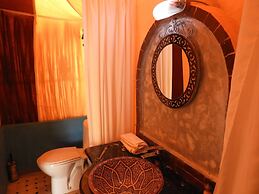 Luxury  Saf Saf Camp