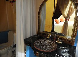 Luxury  Saf Saf Camp