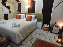 Luxury  Saf Saf Camp