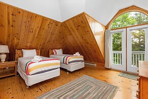 Port Cunnington Lodge