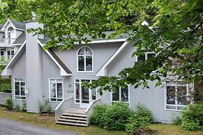 Port Cunnington Lodge