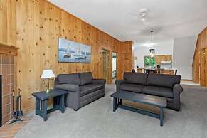 Port Cunnington Lodge