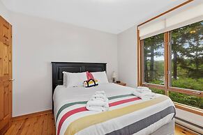 Port Cunnington Lodge