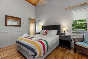 Port Cunnington Lodge