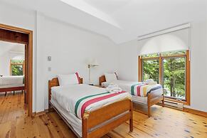 Port Cunnington Lodge