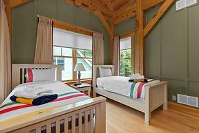 Port Cunnington Lodge