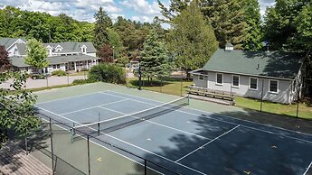 Port Cunnington Lodge