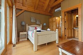 Port Cunnington Lodge