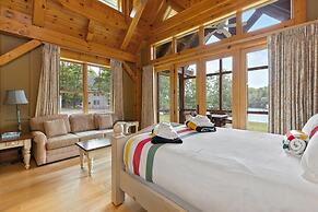 Port Cunnington Lodge