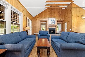 Port Cunnington Lodge