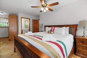 Port Cunnington Lodge