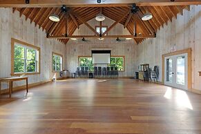 Port Cunnington Lodge