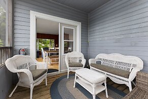 Port Cunnington Lodge