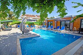 Fethiye Pamuk Bungalov 2