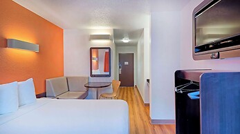 Studio 6 Suites Los Angeles, CA - Los Angeles - LAX