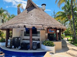 Laguna Suites