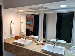 Laguna Suites