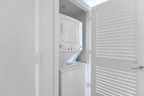 Luxury Condo at Hollywood Beach