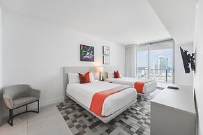Luxury Condo at Hollywood Beach