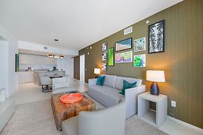 Luxury Condo at Hollywood Beach