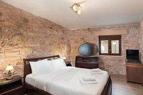 Draganigo Luxury Stone Houses