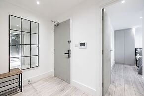 Beautiful 2Bedroom House in Central Town