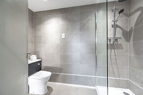 Beautiful 2Bedroom House in Central Town