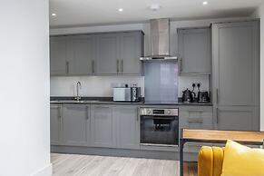 Beautiful 2Bedroom House in Central Town