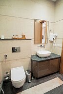 Dhauladhar Heights Resort