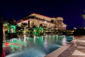 Dhauladhar Heights Resort