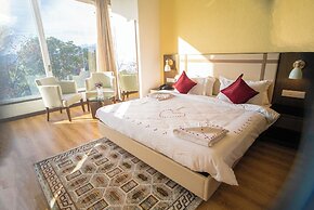 Dhauladhar Heights Resort