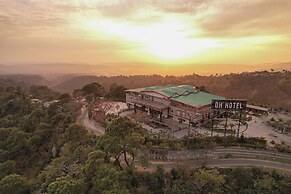 Dhauladhar Heights Resort