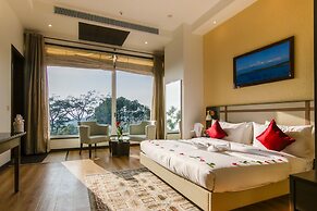 Dhauladhar Heights Resort