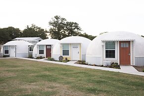 Country Dome Suites