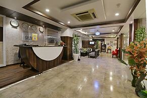 Le Crescent Hotel by Trot