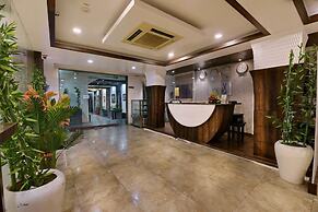 Le Crescent Hotel by Trot