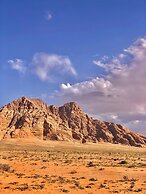 Wadi rum boutique camp & jeep tour