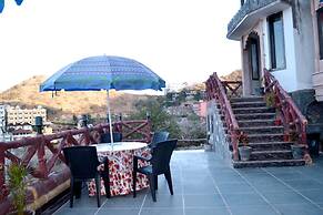 Rudraksh Hotel & Restaurant