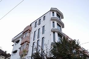 Rudraksh Hotel & Restaurant