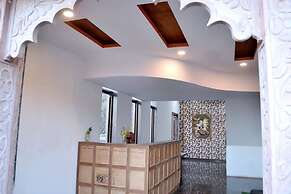 Rudraksh Hotel & Restaurant