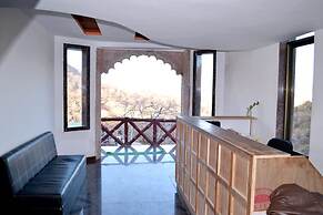 Rudraksh Hotel & Restaurant