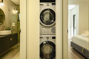 Sophisticated Tel Aviv Retreat 1BR Apt