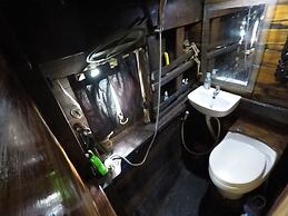 Komodo Pirate Boat - Phinisi Liveaboard