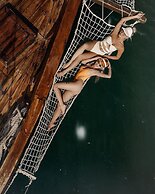 Komodo Pirate Boat - Phinisi Liveaboard