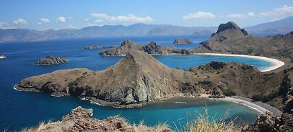 Komodo Pirate Boat - Phinisi Liveaboard