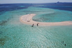 Komodo Pirate Boat - Phinisi Liveaboard
