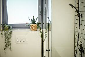 Spacious 3BR Apt w Garden Ramat Hasharon