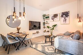Spacious 3BR Apt w Garden Ramat Hasharon